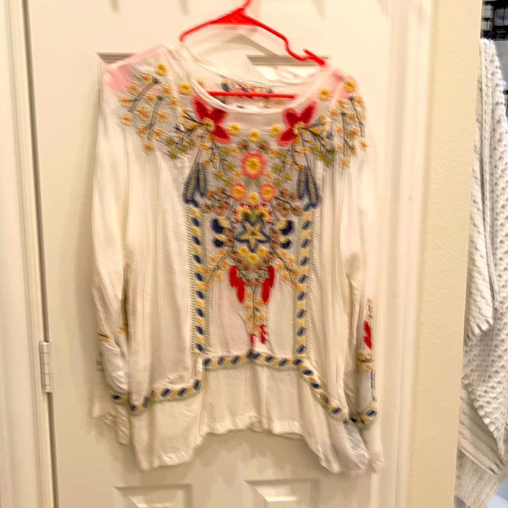 NWOT Size large Johnny Was top